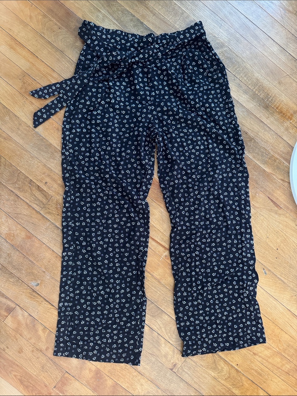 Jules & Leopold Black Floral Wide-Leg Tie-Waist Pants